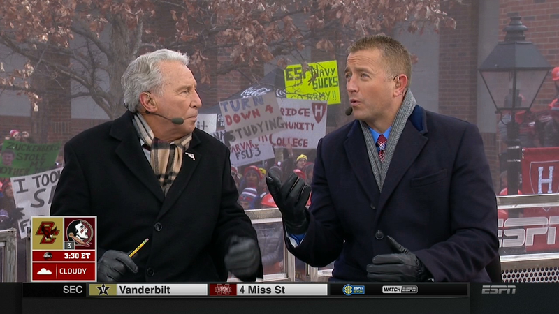 Illustration for article titled "Yale Cites Wikipedia": Your College GameDay Sign Roundup